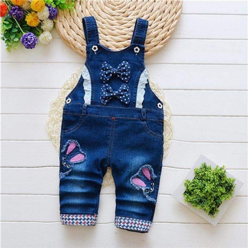 Macacão Jardineira Jeans c/ Detalhes Bebê Menina | 1-4 Anos