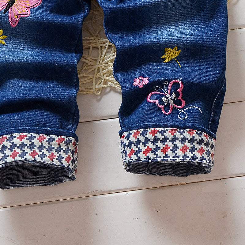 Macacão Jardineira Jeans  c/ Aplicações Pompom Bebê Menina | 9 Meses - 4 Anos