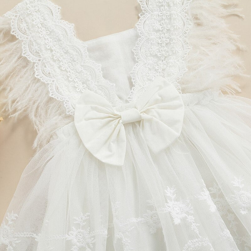 Vestido de Batizado Rendas e Plumas Bebê Menina