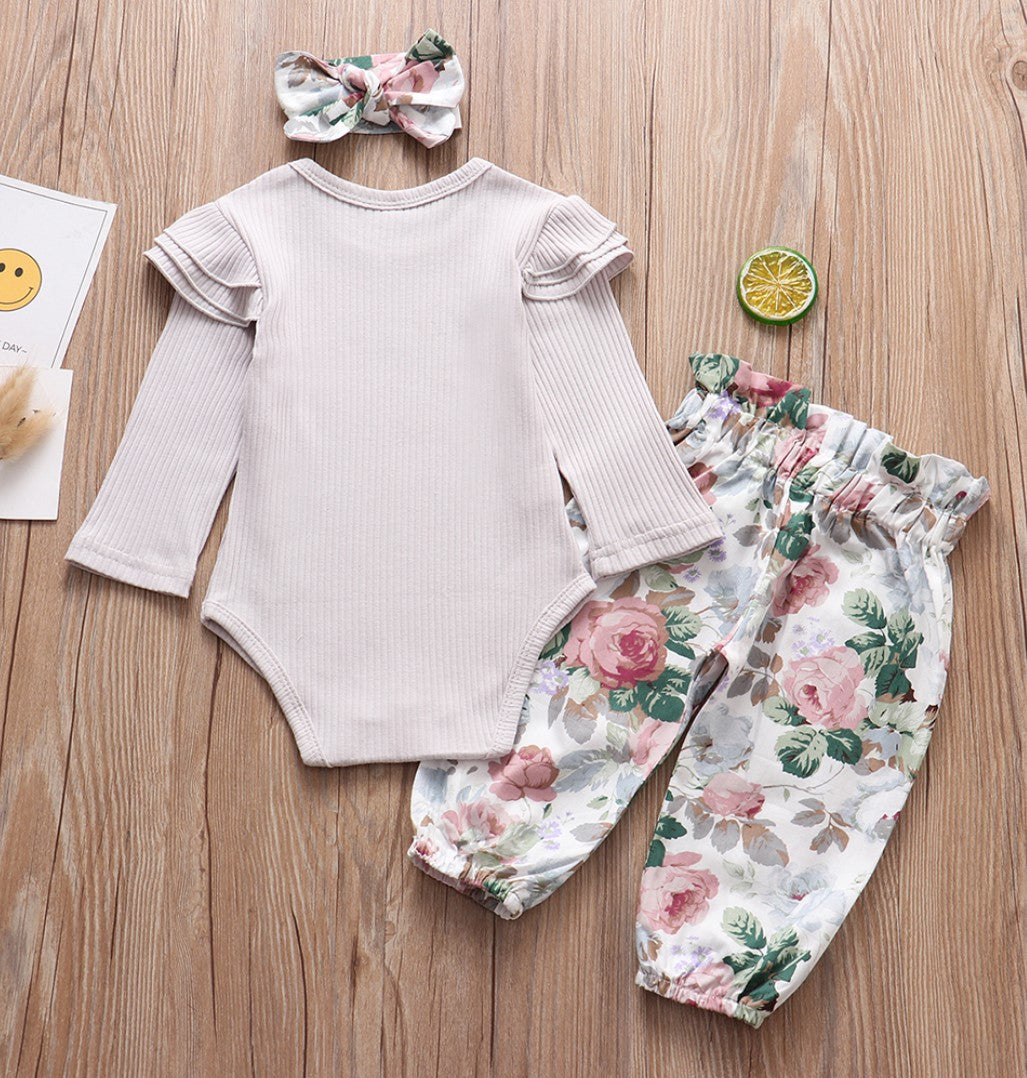 Conjunto Body Babados + Calça Floral+ Laço Bebê Menina