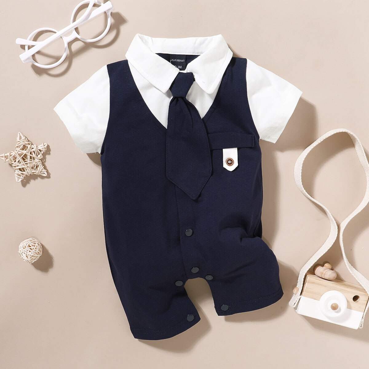 Macacão Social Gentleman c/Gravata Bebê Menino | 3 - 18 Meses