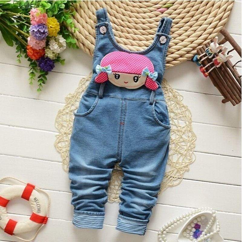 Macacão Jardineira Jeans c/ Detalhes Bebê Menina | 1-4 Anos
