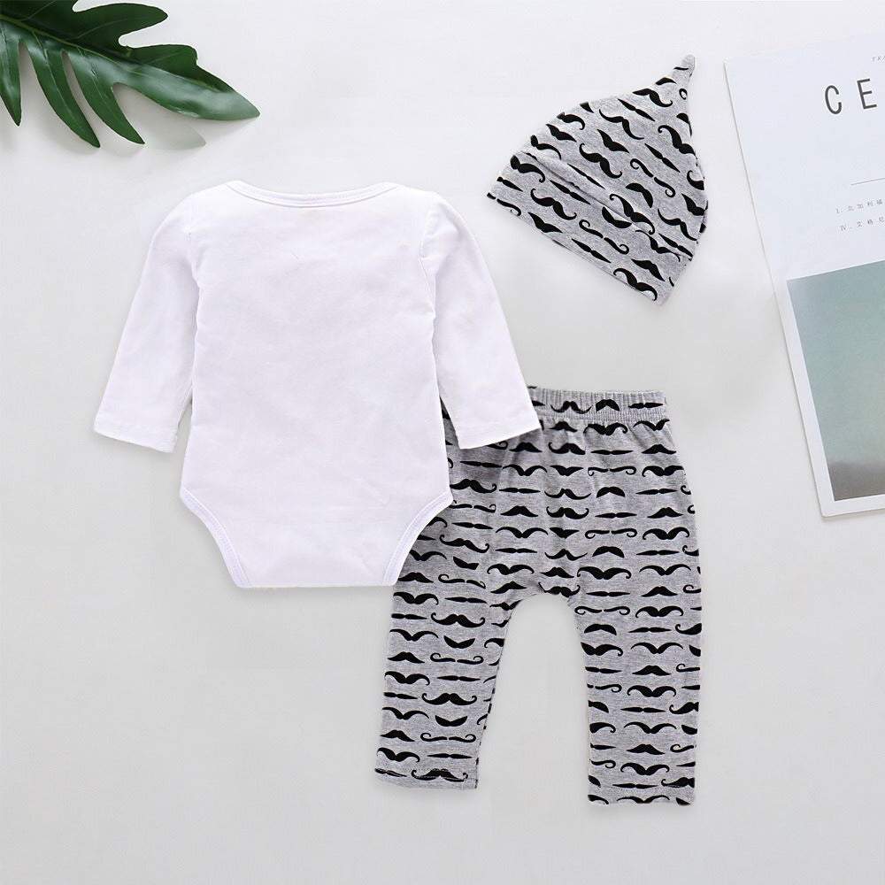 Conjunto Body Manga Longa + Calça + Gorro Bebê Menino Bigodinho "Garotas Cheguei!" | 0- 24 Meses