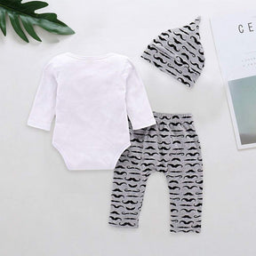 Conjunto Body Manga Longa + Calça + Gorro Bebê Menino Bigodinho "Garotas Cheguei!" | 0- 24 Meses