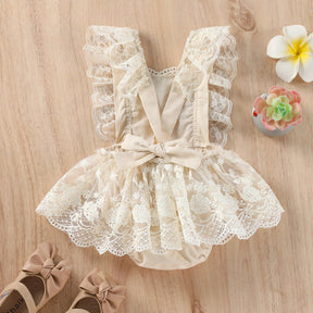 Macaquinho-vestido de Renda Bordado Creme Bebê Menina