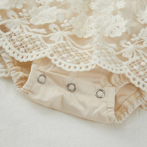 Macaquinho-vestido de Renda Bordado Creme Bebê Menina